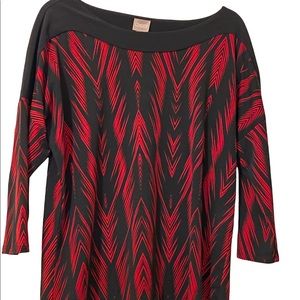 CHICO'S  Black Red Printed Top Shirt Tunic Size Large Longer In Back